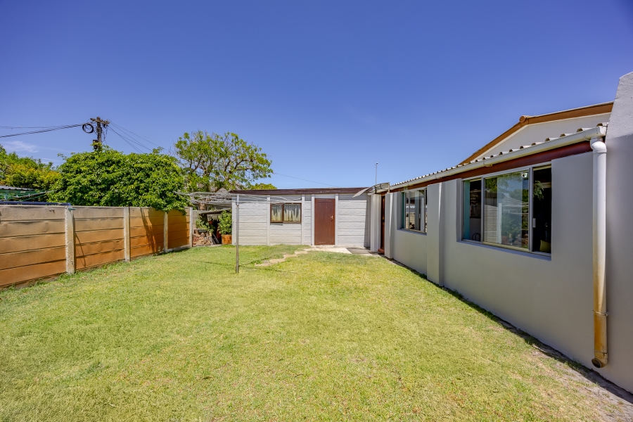 3 Bedroom Property for Sale in Bothasig Western Cape